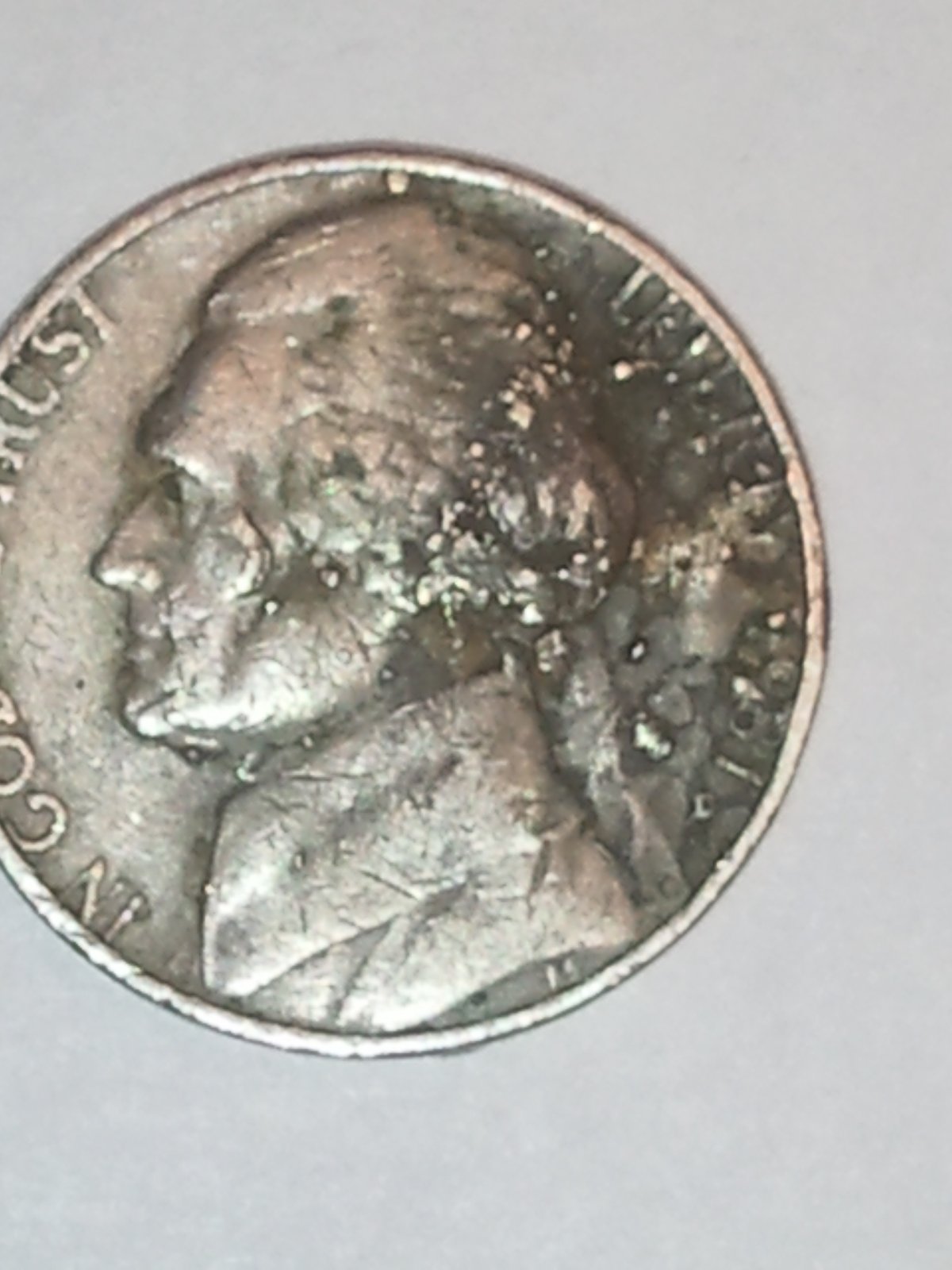 Are-These-Die-Chips-On-This-1981-D-Nickel?